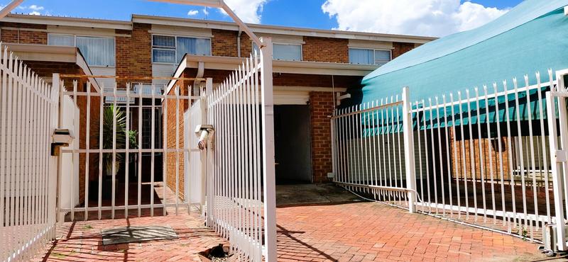 2 Bedroom Property for Sale in Bloemfontein Free State